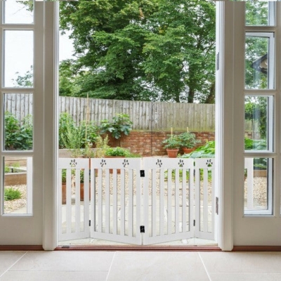 24 Inch Folding Wooden Freestanding Pet Gate Dog Gate with 360? Hinge -White - Color: White